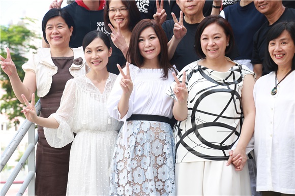 陈秋霞、林志美、彭羚出席其母校之90周年校庆主题曲拍摄