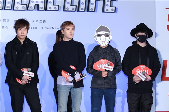 �����찢�š�FTISLAND�������Ĺij�ϯ�ڈ��C����չ