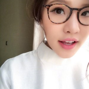 (康)hold住姐敷面膜 自豪说很美依旧要敷