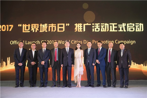 Angelababy获任首位上海推广大使 再助力环保公益