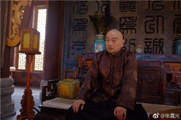 张晨光在《那年花开月正圆》中演技爆棚 被网友封为最帅老人