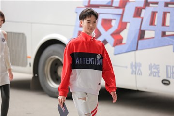 曾获“校十佳歌手”的清华硕士潘超