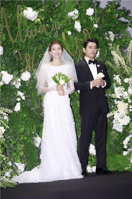 演员朱相昱、车艺莲举行婚礼