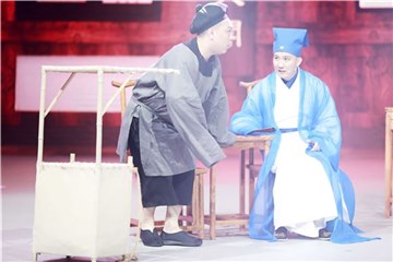 杨树林:团长的目光锁定你