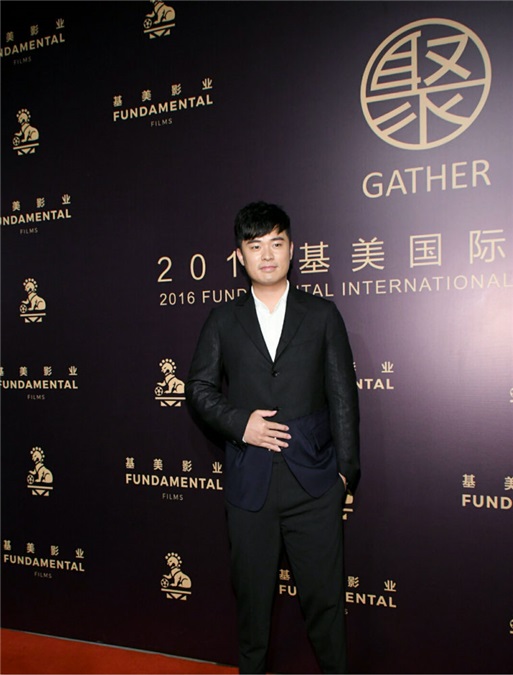 陈赫亮相上海某活动  曝新片亲身上阵挑战跑酷