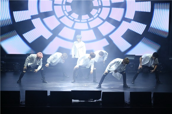 韩团MONSTA X 粉丝见面会