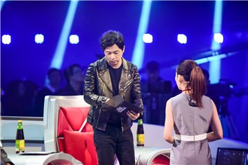 潘粤明将回归继续担任“出题人”
