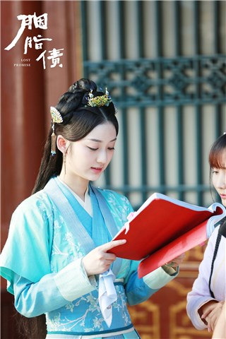 戚砚笛(饰单晚婵)