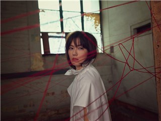 天后孙燕姿邀金钟视帝李铭顺跨刀演出新歌〈余额〉MV