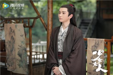 《少女大人》热播 王术一搭陈瑶首演反派获认可