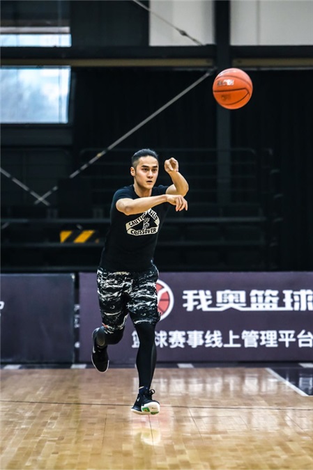 蒋劲夫受邀NBA全明星赛 「横店流川枫」终圆梦