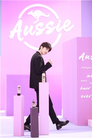 发无禁忌，尽管折腾——蔡徐坤成为Aussie袋鼠洗护发品牌全球代言人