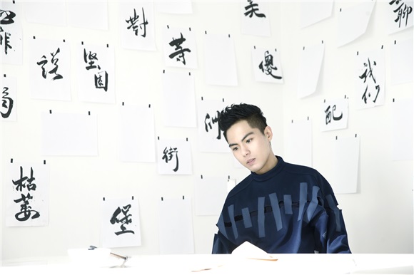 孙子涵《傻傻等》MV险送命 用力过猛突发心悸