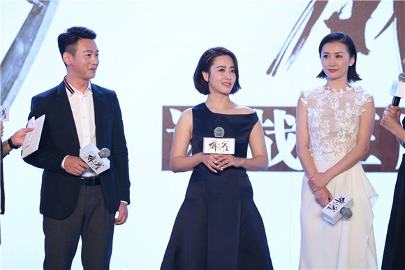 《麻雀》开启九月霸屏模式 李易峰携周冬雨致敬信仰
