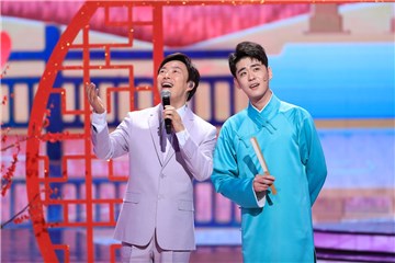 (东方卫视春晚费玉清、张云雷剧照)