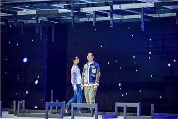 孙浚洋和薛飞在挑战中