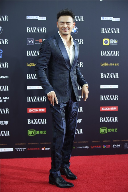 2017芭莎明星慈善夜在京盛大举行 数百位明星共用盛宴