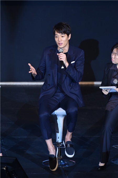 韩星金来元举办粉丝见面会