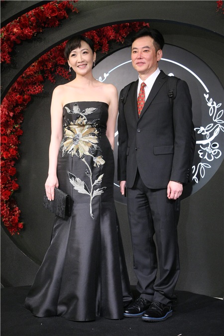 〈Yes台北现场〉安以轩在台北办豪华婚宴 大S与老公出席献上祝福