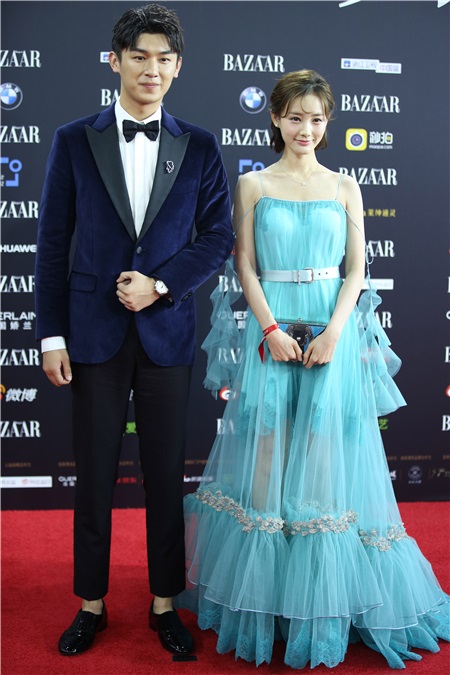 2017芭莎明星慈善夜在京盛大举行 数百位明星共用盛宴