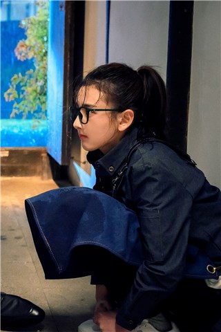 李娜《盛装》与友和解 宋祖儿发博认证闺蜜情