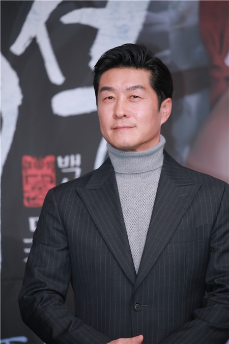 MBC新剧《逆贼:窃取百姓的盗贼》制作发布会 尹均相、金基石、李哈妮等出席