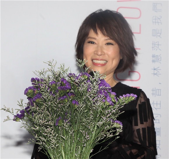 林慧萍举办「一朵盛开的花」演唱会记者会