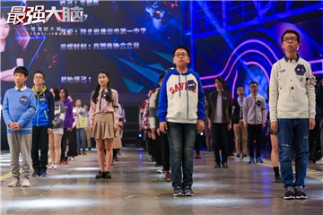 100位选手中不乏中小学生