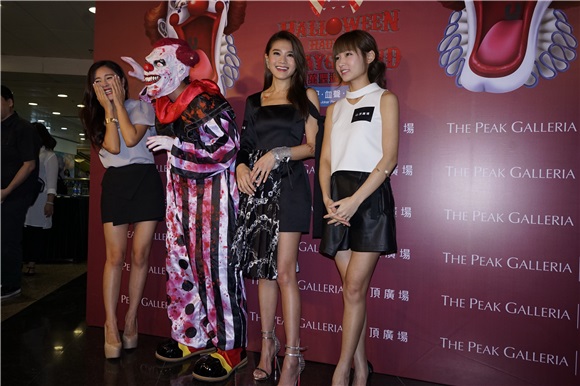 周秀娜与少女标本的Jesscia & Kabby
出席在万圣节活动