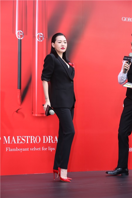 小S出席Giorgio Armani气势女王见面会
