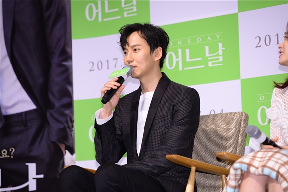 韩国电影《某一天》举办发布会 演员金南佶、千玗嬉等出席