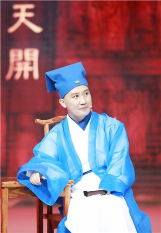 杨树林变身古装美男