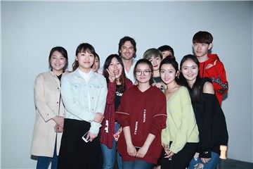 图片说明