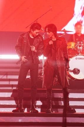 黑豹乐队主唱张淇与蔡徐坤首度合作,焕新演绎经典摇滚歌曲