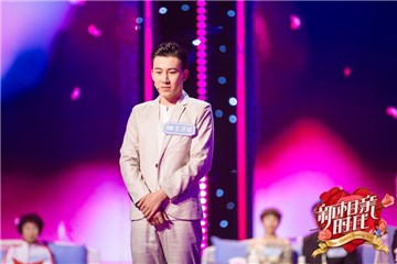 王子涵爆灯登台内心忐忑