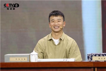 郜峰亮相《剧说很好看》 与巴特尔导演讲述拍摄背后的故事
