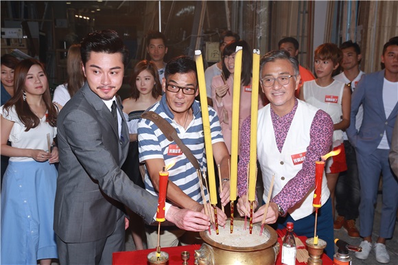 〈Yes 香港现场〉《我瞒结婚了》开镜祭拜仪式 众主演出席