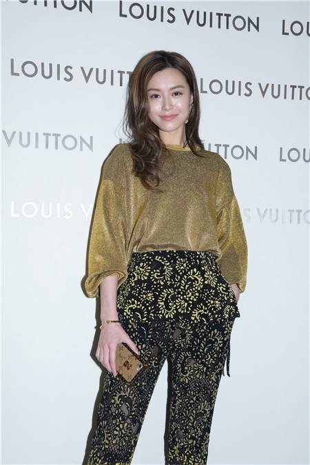 杨紫琼、乐基儿、文咏珊和任达华琦琦夫妻出席时装活动