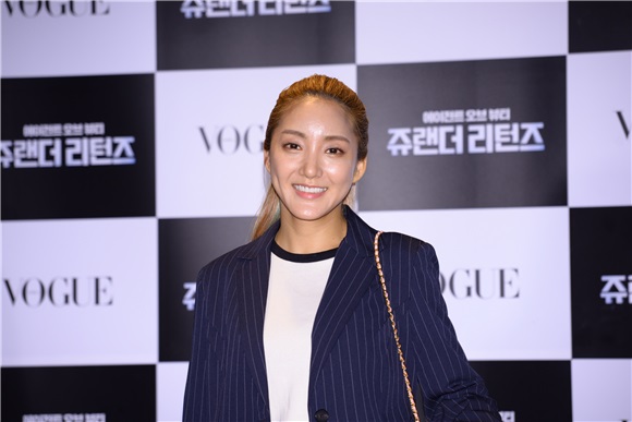 电影《超级名模2》举行VIP试映会 孙太英、Bada等出席