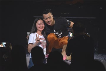 〈Yes香港现场〉梁汉文连续两天开唱 自爆娶老婆的缘由