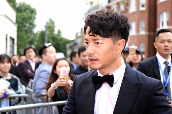 段奕宏凭《烈日灼心》三夺影帝 获中英电影节「最佳男演员」