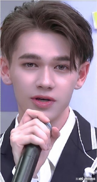 《创4》庆怜得知Jennie恋爱崩溃！秒猜中GD：我就知道