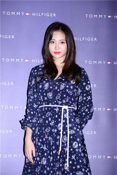 孙太英、婑斌、Yura、Vivian出席品牌活动