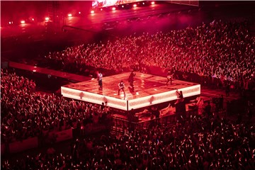 五月天相隔六年马来西亚开唱 一次献上刘若英、白安双嘉宾