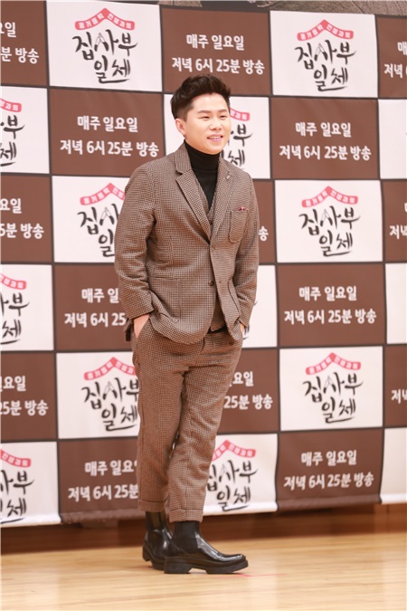 李昇基、陆星材、李相仑、梁世炯出席韩国SBS综艺节目《家师父一体》制作发布会