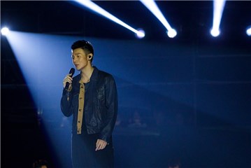 李荣浩为新歌演唱会几乎彻夜不眠 坦承对音乐有偏执