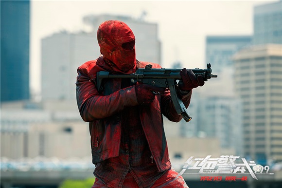 诺曼瑞杜斯隔空支援上映 肥温对黑帮角色难驾驭