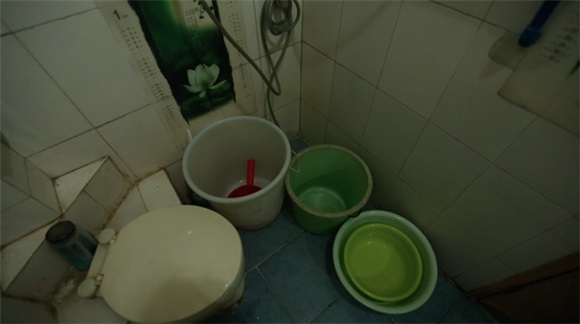 「精分」设计师遇见「龙凤胎」姐妹 网友惊呼:两个范冰冰!
