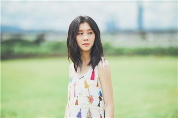 “创作精灵”白安《回家的路》明亮温暖 抚慰异乡游子疲惫的心