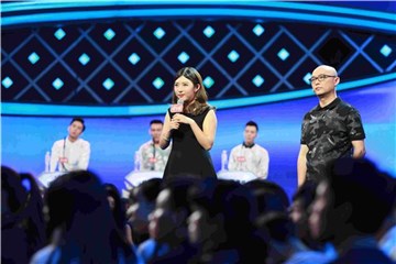 “朝阳区林志玲”择偶标准中伤孟非 正能量女嘉宾现场表白摄像师